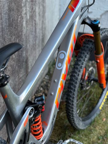 Used Pivot Firebird Shimano XTR 2024 Mountainbike, Light Gray — image 5 of 9