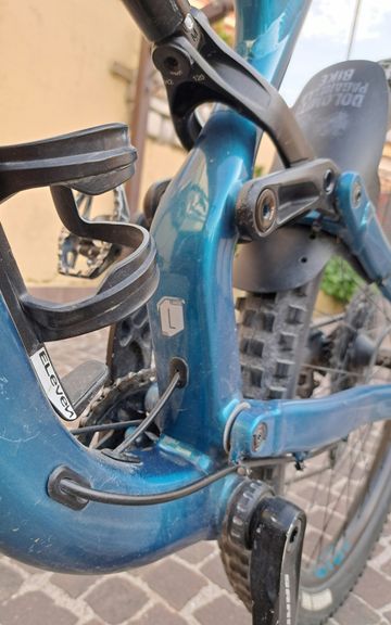 Použité Cannondale Habit 4 2019 2019 Mountainbike — obrázek 9 z 17