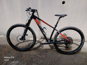 Used Wilier 101x Shimano SLX 2023 Mountainbike, Negro — image 2 of 7