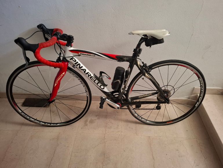 Used Pinarello Paris Carbon Frameset 2019 2019 Road & Gravel, Rojo — image 1 of 5