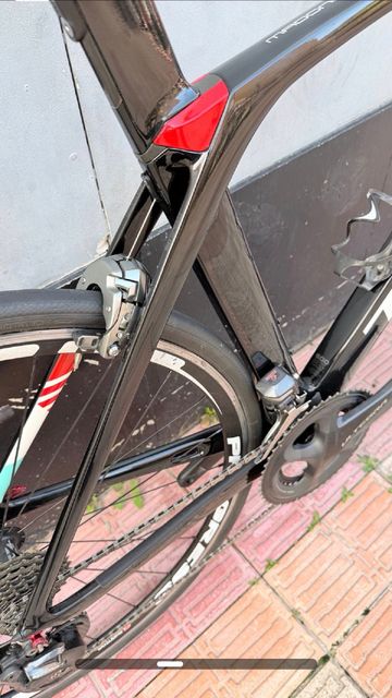 Trek Madone 9.5 2018 2018 Road & Gravel de segunda mano, Negro — imagen 2 de 9