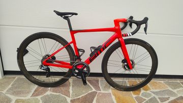 BMC Teammachine Shimano Dura Ace Di2 2023 Road & Gravel usato