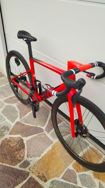 BMC Teammachine Shimano Dura Ace Di2 2023 Road & Gravel usato, Rosso — immagine 4 di 6