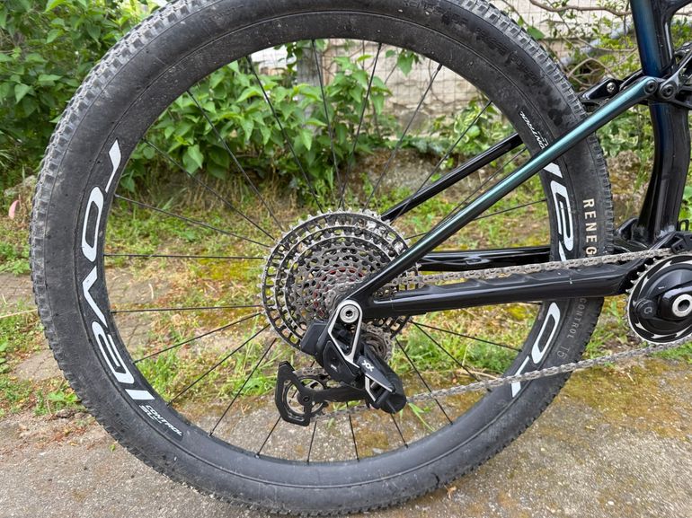 Used Specialized S-Works Epic 8 - SRAM XX SL AXS, RockShox Ultimate Flight Attendant 2024 2024 Mountainbike, Blue, 29 — image 4 of 11