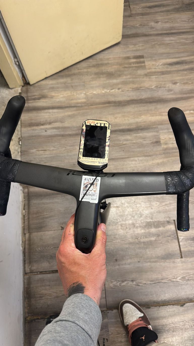 Used Specialized Tarmac Shimano Dura Ace Di2 2025 Road & Gravel, Black — image 7 of 10
