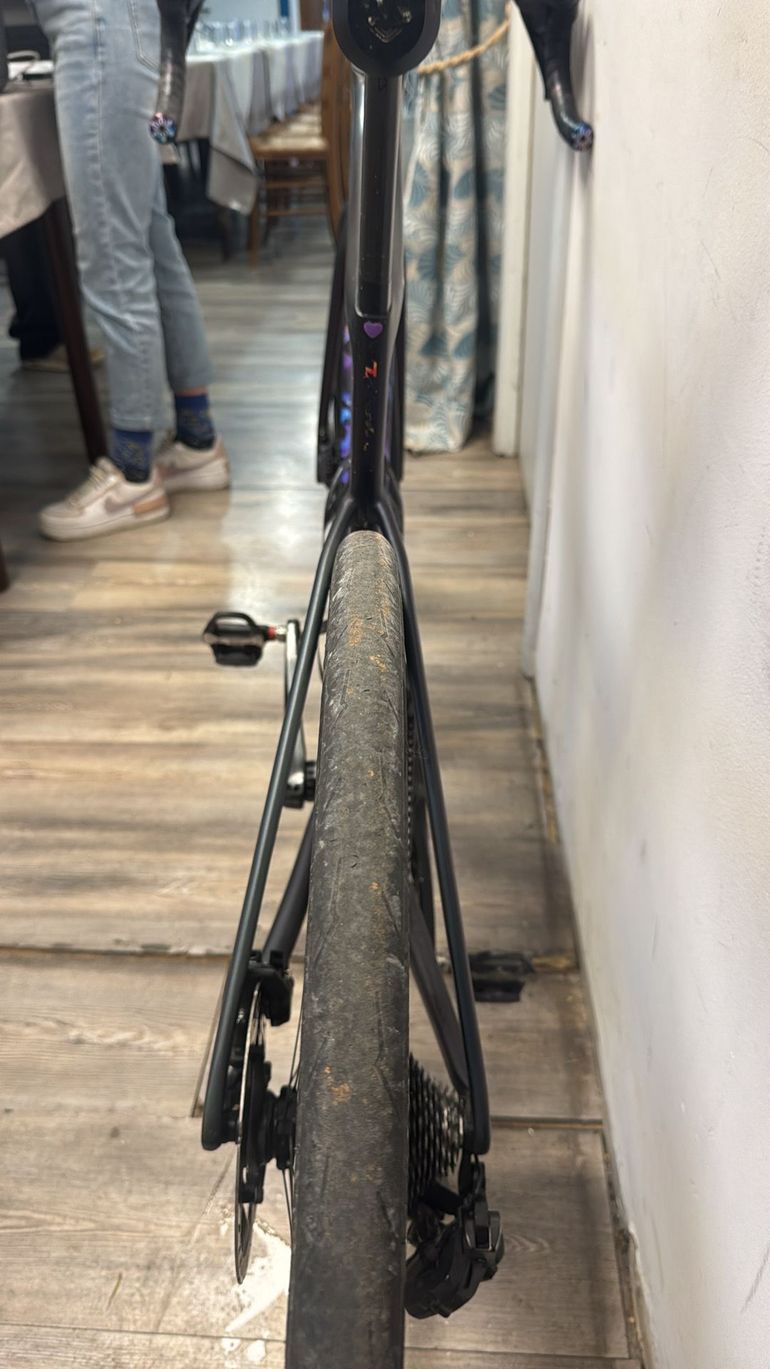 Used Specialized Tarmac Shimano Dura Ace Di2 2025 Road & Gravel, Black — image 6 of 10