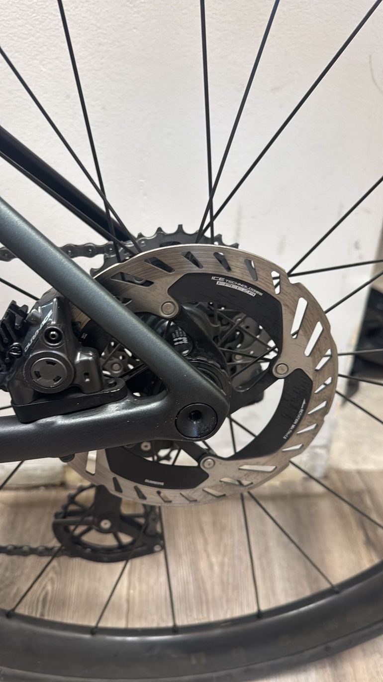 Used Specialized Tarmac Shimano Dura Ace Di2 2025 Road & Gravel, Black — image 10 of 10