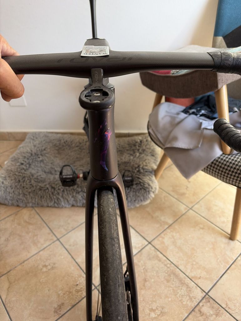 Used Specialized Tarmac Shimano Dura Ace Di2 2025 Road & Gravel, Black — image 18 of 19