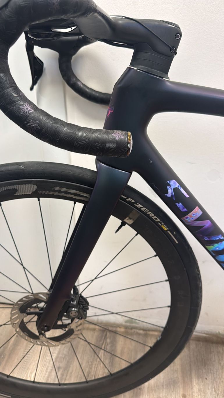 Used Specialized Tarmac Shimano Dura Ace Di2 2025 Road & Gravel, Black — image 9 of 10