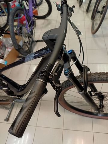 Gebrauchtes Scott Spark 900 TR 2025 2025 Mountainbike, Schwarz, 29 — Bild 4 von 6
