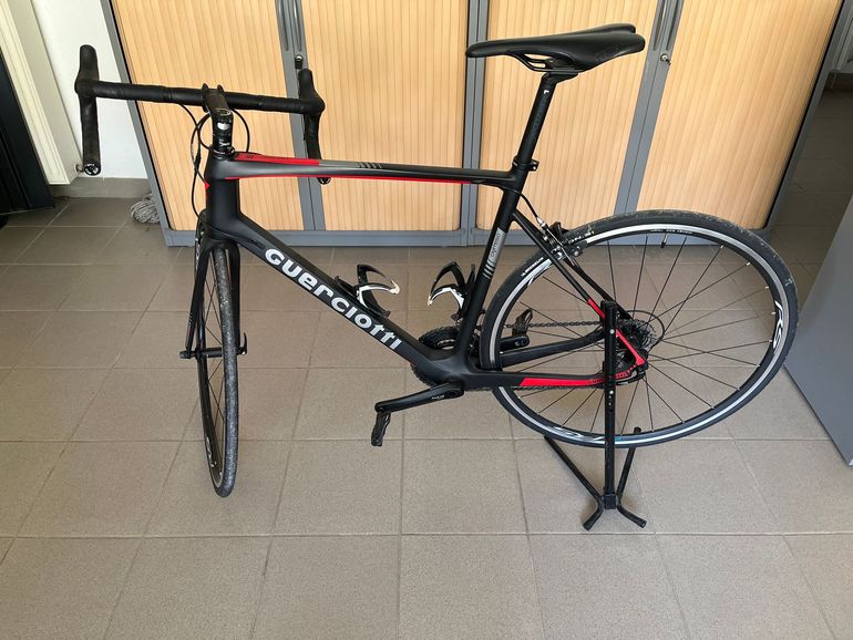 Used Guerciotti Guerciotti Custom Shimano 105 2017 Road & Gravel, Schwarz — image 2 of 4