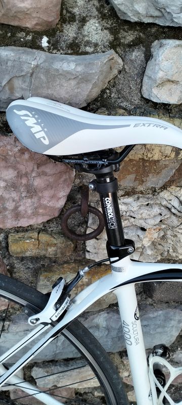 Used Merida Scultura Shimano 105 2018 Road & Gravel, White — image 4 of 8