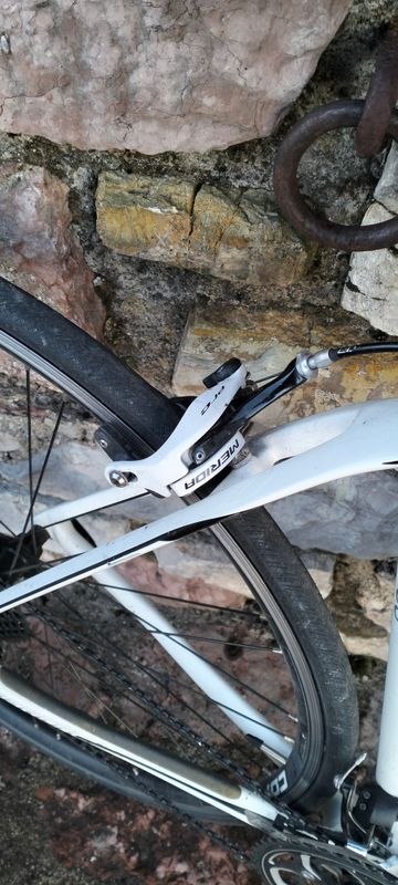 Used Merida Scultura Shimano 105 2018 Road & Gravel, White — image 3 of 8