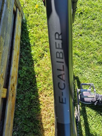 Used Trek E-caliber 9.6 2021 2021 Mountainbike — image 2 of 6