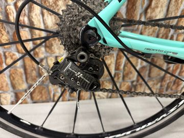 Gebrauchtes Bianchi Specialissima CV 2016 Road & Gravel, Blau — Bild 4 von 9