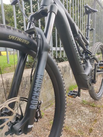 Used Specialized Turbo Levo Alloy 2023 2023 Mountainbike, Black, 29, 27.5 — image 6 of 9
