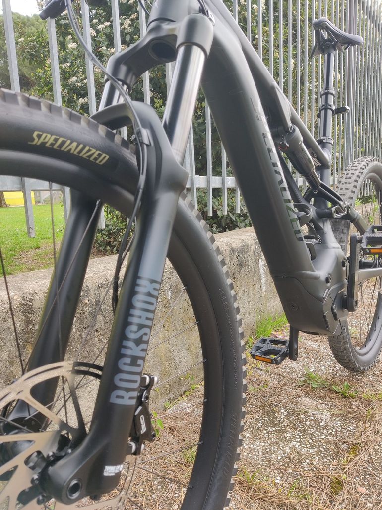 Used Specialized Turbo Levo Alloy 2023 2023 Mountainbike, Black, 29, 27.5 — image 6 of 9