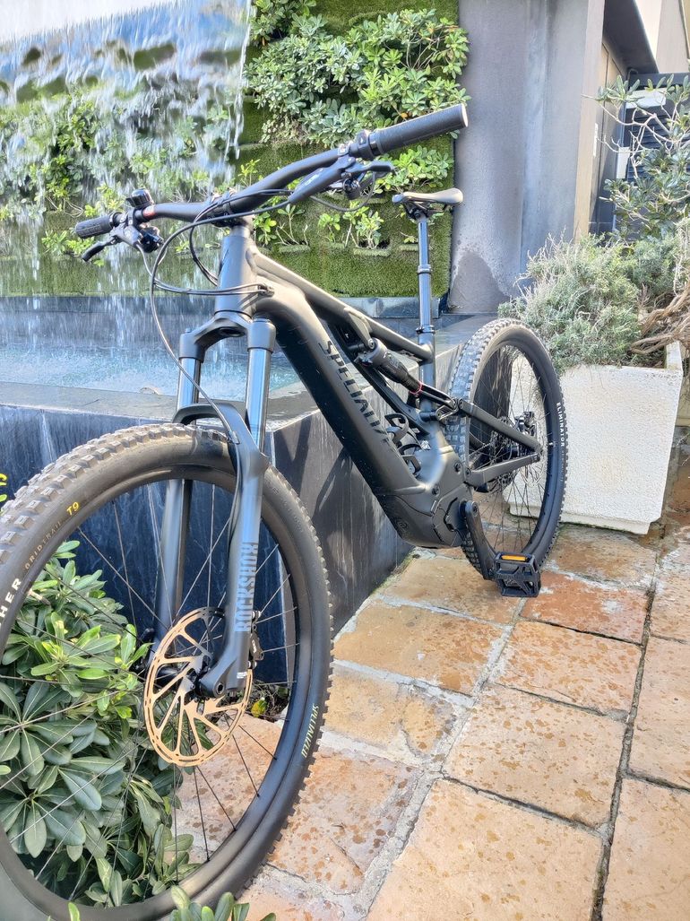 Used Specialized Turbo Levo Alloy 2023 2023 Mountainbike, Black, 29, 27.5 — image 9 of 9