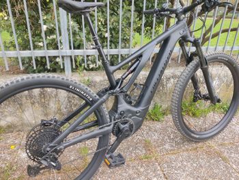 Used Specialized Turbo Levo Alloy 2023 2023 Mountainbike, Black, 29, 27.5 — image 4 of 9