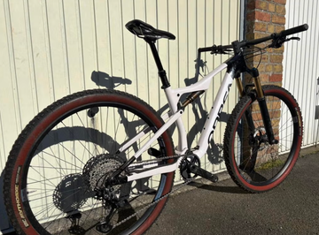 Brugt Orbea OIZ M TEAM TR 2022 2022 Mountainbike — billede 2 af 3