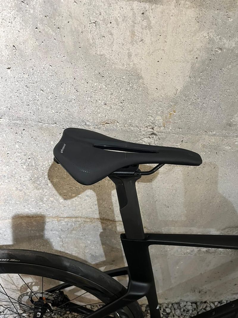 Used Merida Reacto Ultegra Di2 2026 Road & Gravel, Black — image 8 of 10