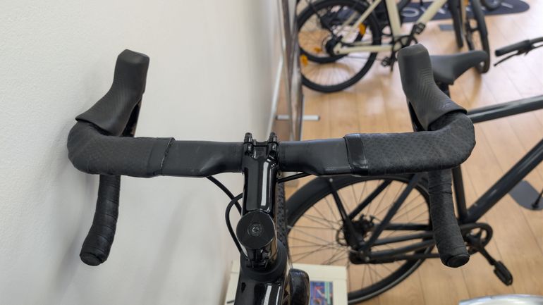 Used Vitus Energie EVO CR eTap AXS (Rival) 2022 2022 Road & Gravel — image 5 of 8