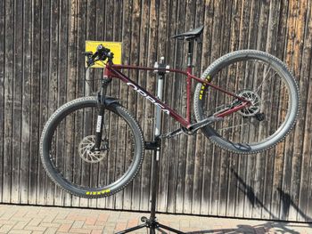 Used Orbea ALMA H11 2024 2024 Mountainbike — image 1 of 7