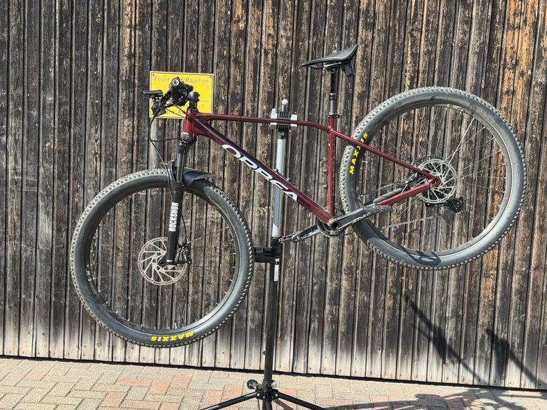Used Orbea ALMA H11 2024 2024 Mountainbike — image 1 of 7