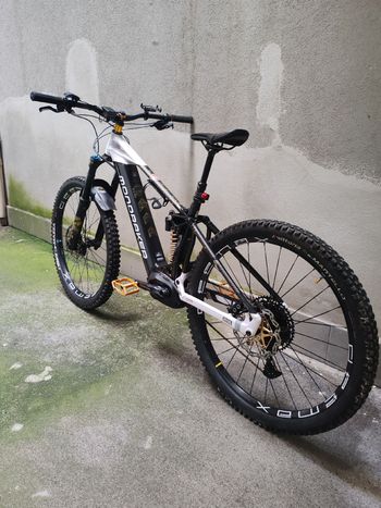 Used Mondraker LEVEL R 2022 2022 Mountainbike, Black, 29 — image 8 of 10
