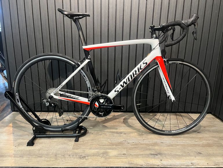 Used Specialized Tarmac Shimano Dura Ace 2018 Road & Gravel, White — image 1 of 7