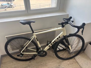 Brugt Trek Domane Shimano Tiagra 2024 Road & Gravel — billede 1 af 7