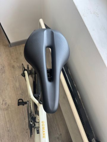 Brugt Trek Domane Shimano Tiagra 2024 Road & Gravel — billede 3 af 7