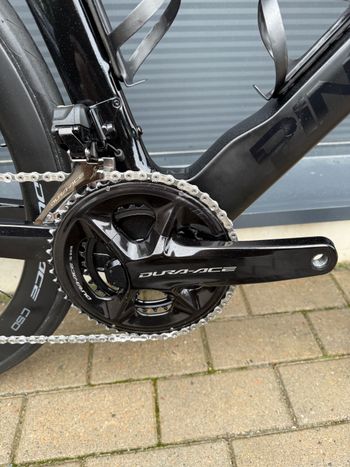 Used Pinarello DOGMA F DURA ACE Di2 Disc 2023 2023 Road & Gravel, Negro — image 3 of 9