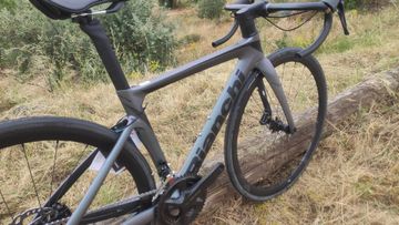 Brugt Bianchi Oltre Shimano 105 2025 Road & Gravel — billede 6 af 7