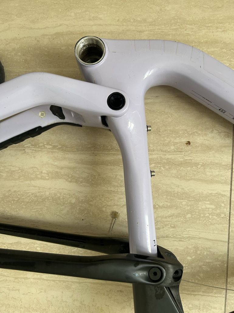 Used Orbea OIZ M10 2023 Frameset 2023 Mountainbike, Purple, 29 — image 10 of 25