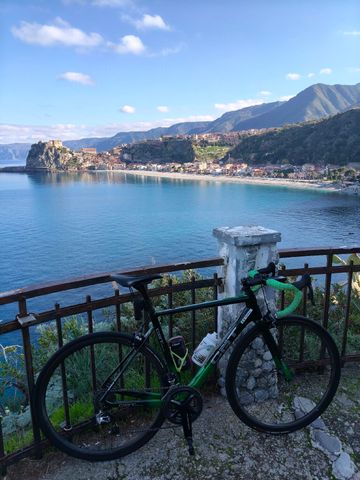 Używany CBT Italia Custom Shimano Dura Ace 2017 Road & Gravel — zdjęcie 2 z 5