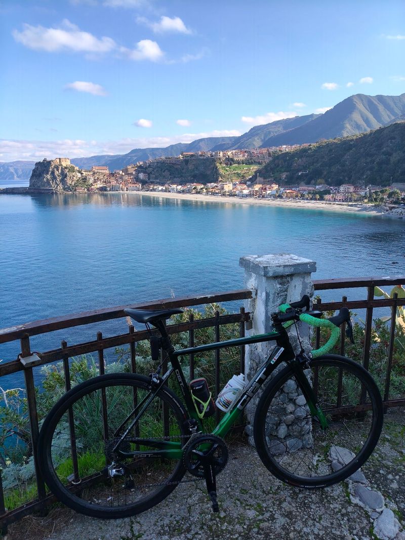 Używany CBT Italia Custom Shimano Dura Ace 2017 Road & Gravel — zdjęcie 2 z 5