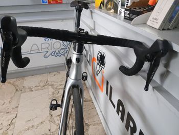 Used Trek Émonda SL 5 2024 2024 Road & Gravel, Light Gray — image 7 of 7