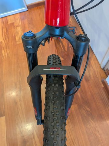 Used Ghost Nirvana Tour 2021 Mountainbike, Red — image 7 of 9