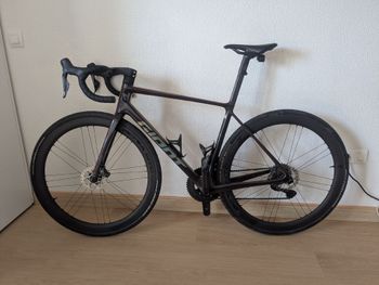 Used Giant TCR Advanced SL 1 2025 2025 Road & Gravel, Red — image 2 of 7