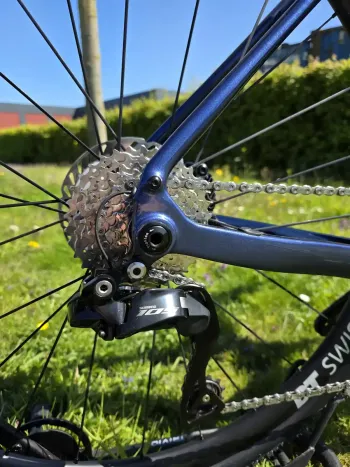 Used Isaac Kaon L Sapphire Blue Shimano R7150 105 DI2 2026 Road & Gravel — image 5 of 7