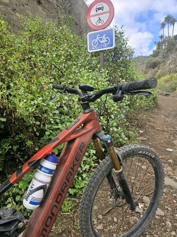 Brugt Mondraker CRAFTY CARBON RR 2025 2025 Mountainbike — billede 11 af 15