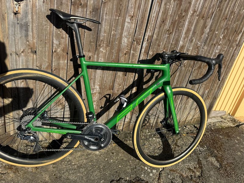 Used BQ-Cyles Custom Shimano Ultegra Di2 2019 Road & Gravel, Green — image 1 of 6