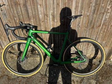 Used BQ-Cyles Custom Shimano Ultegra Di2 2019 Road & Gravel, Green — image 5 of 6