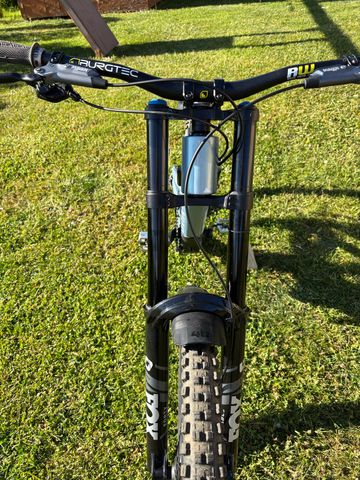 Używany Canyon Sender CFR Underdog 2025 2025 Mountainbike — zdjęcie 9 z 9