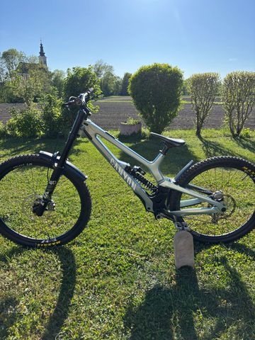 Używany Canyon Sender CFR Underdog 2025 2025 Mountainbike — zdjęcie 1 z 9