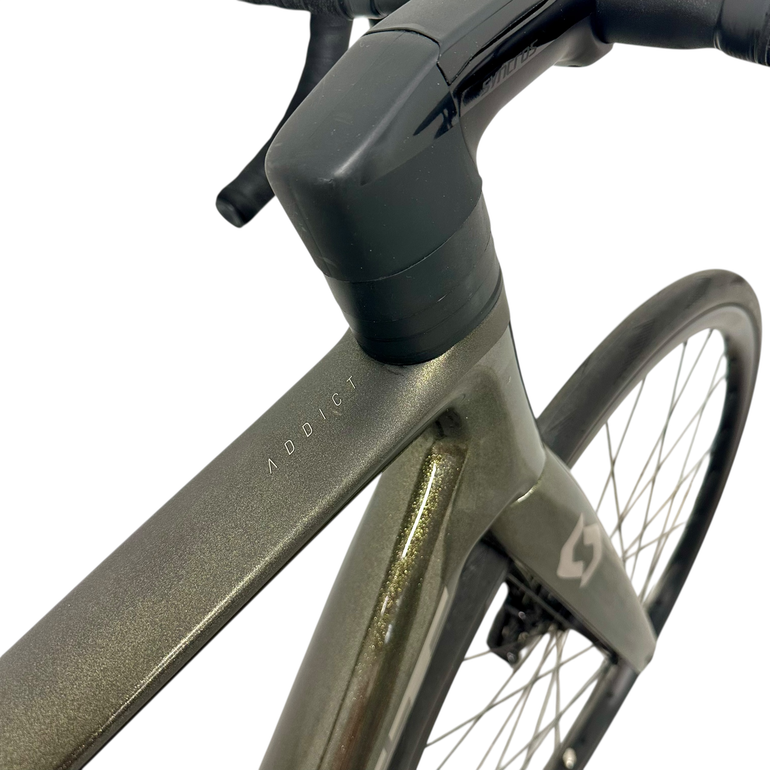 Used Scott Addict RC 40 2024 2024 Road & Gravel, Green — image 11 of 21