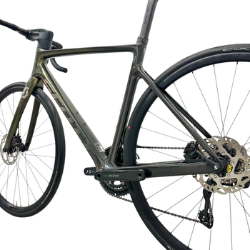 Used Scott Addict RC 40 2024 2024 Road & Gravel, Green — image 19 of 21