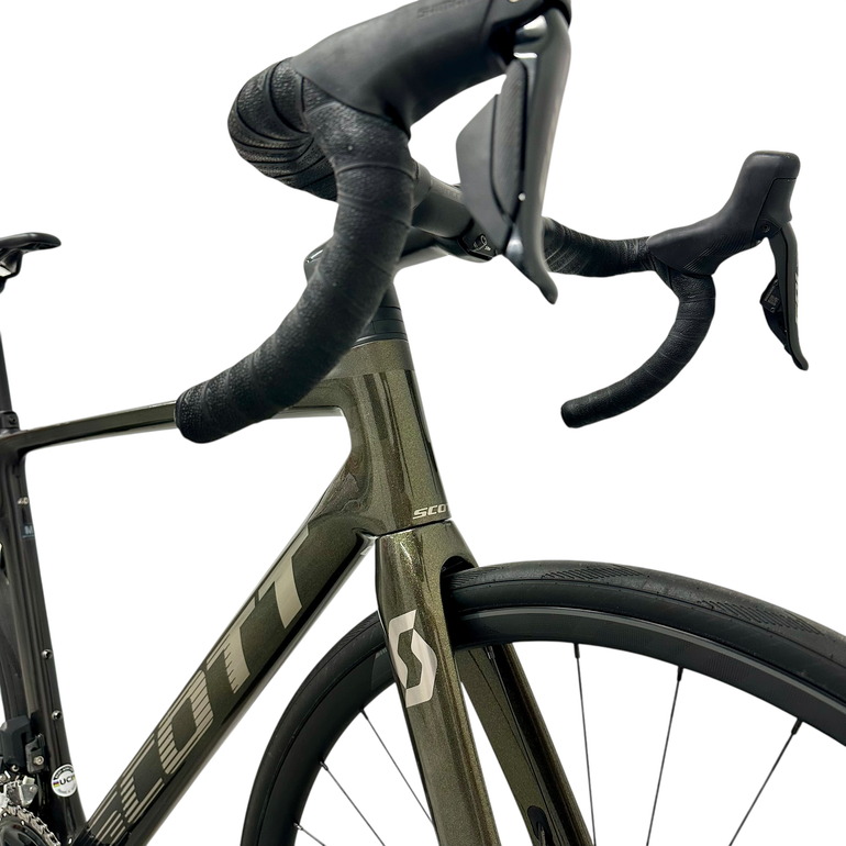 Used Scott Addict RC 40 2024 2024 Road & Gravel, Green — image 9 of 21