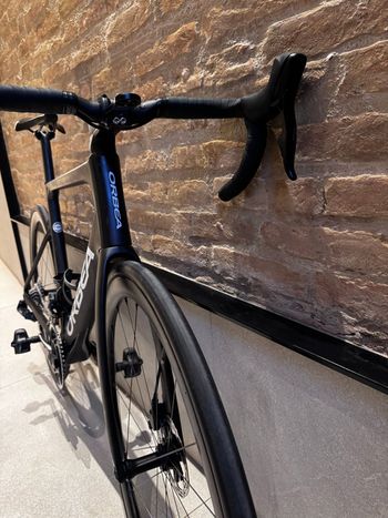 Used Orbea Orca SRAM Red eTap AXS 2023 Road & Gravel — image 11 of 13